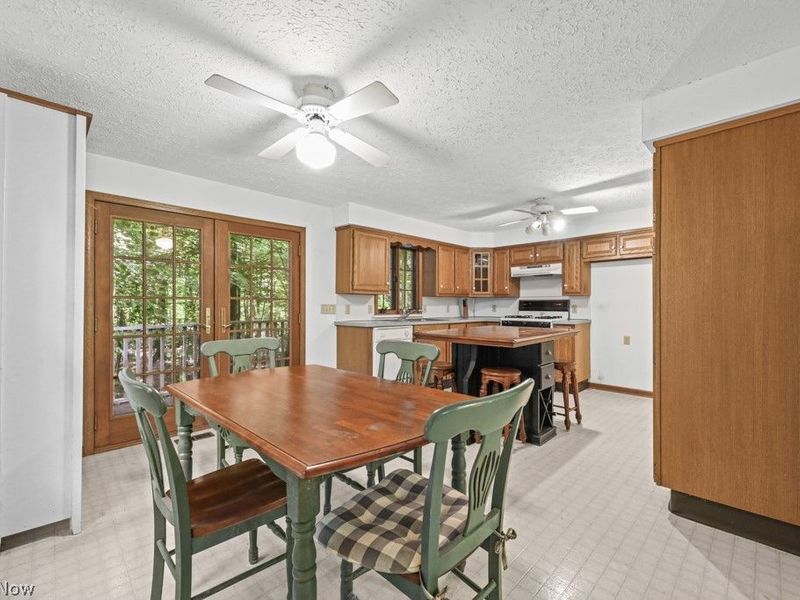 10175 Johnson Road, North Benton, OH 44449 Photo 13