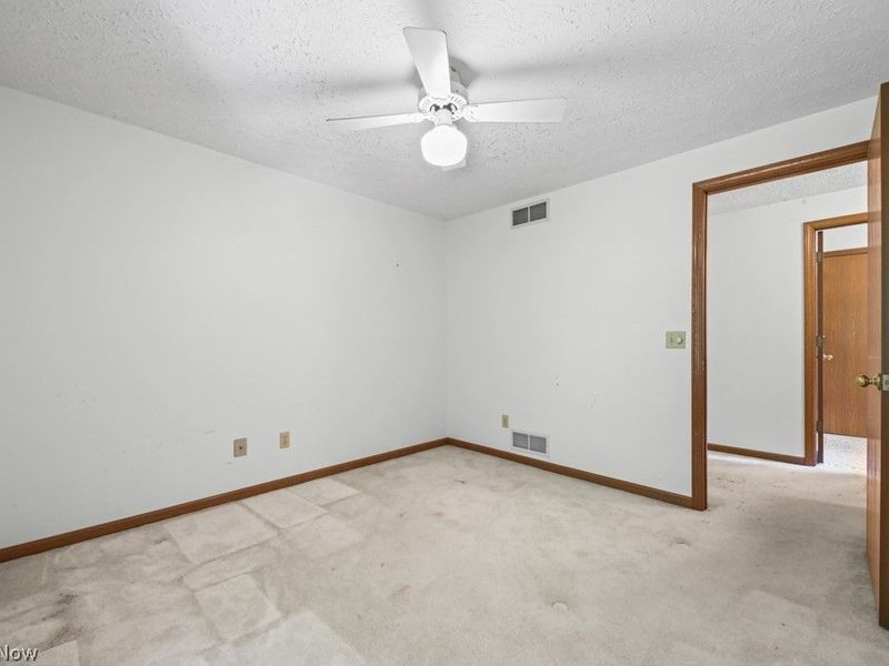 10175 Johnson Road, North Benton, OH 44449 Photo 28