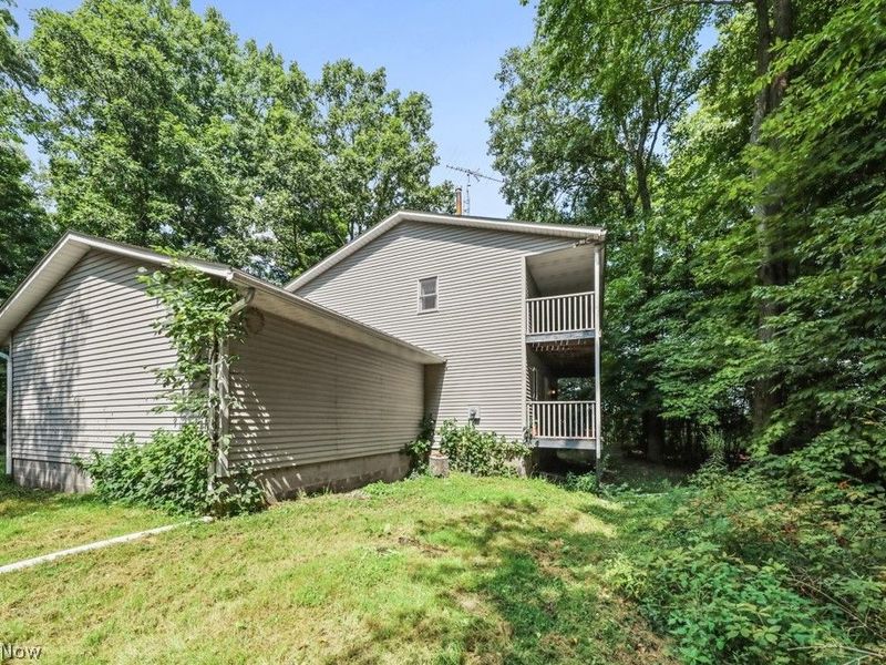 10175 Johnson Road, North Benton, OH 44449 Photo 5
