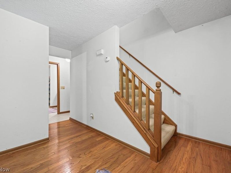 10175 Johnson Road, North Benton, OH 44449 Photo 7