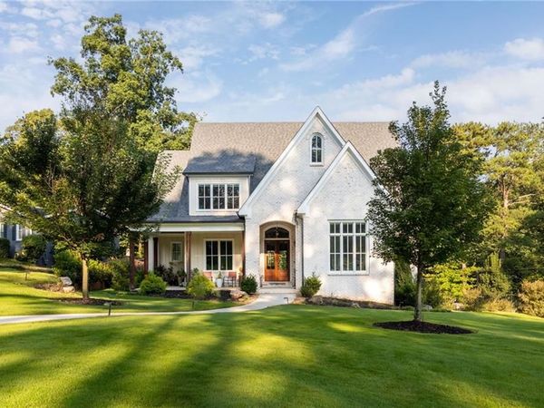 4218 Oak Forest Dr., Atlanta, GA 30319