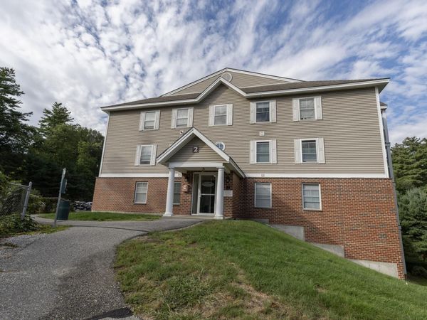 59 Ponemah Hill Road, Unit 2-203, Milford, NH 03055