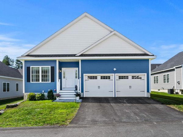 9 Venus Way, Pelham, NH 03076