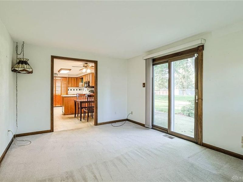 1593 Kensington Drive, Bellbrook, OH 45305 Photo 10