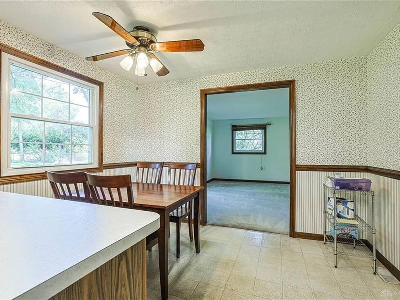 1593 Kensington Drive, Bellbrook, OH 45305 Photo 12