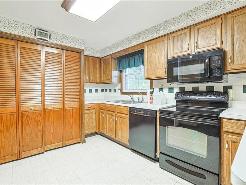 1593 Kensington Drive, Bellbrook, OH 45305 Photo 15