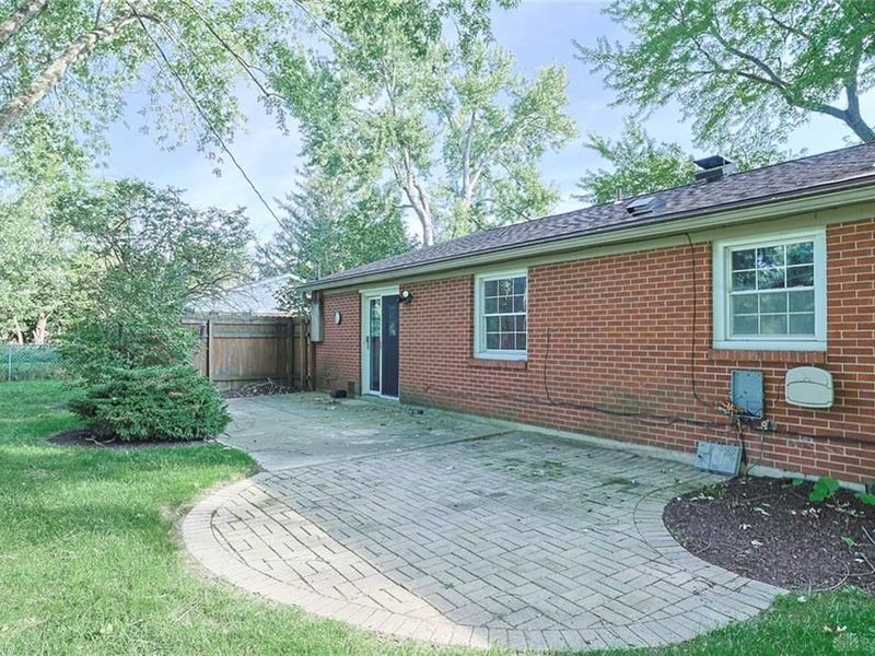 1593 Kensington Drive, Bellbrook, OH 45305 Photo 28