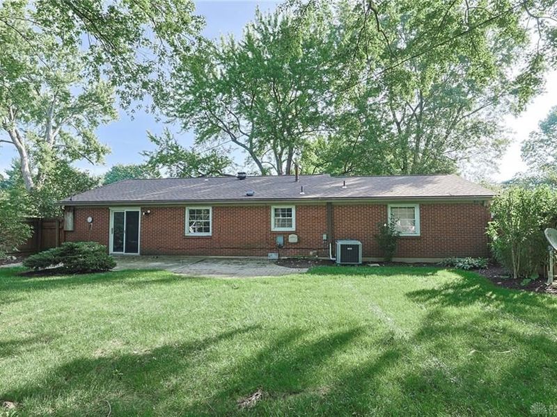 1593 Kensington Drive, Bellbrook, OH 45305 Photo 32
