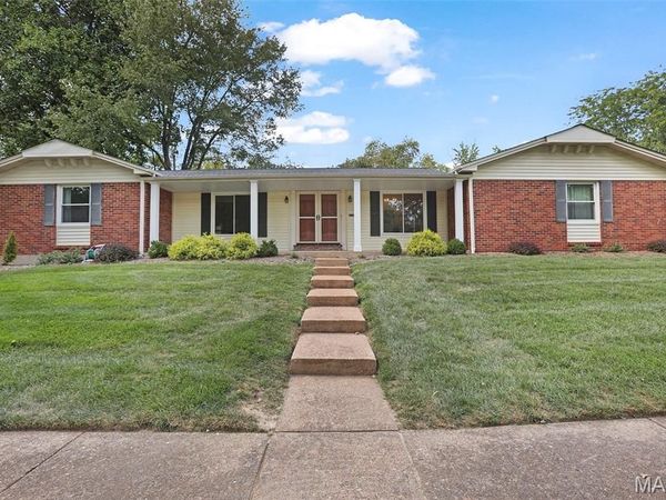 12925 Weatherfield Drive , Unincorporated, MO 63146