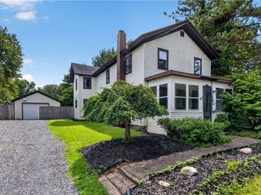 114 E Genesee Street, Baldwinsville, NY 13027