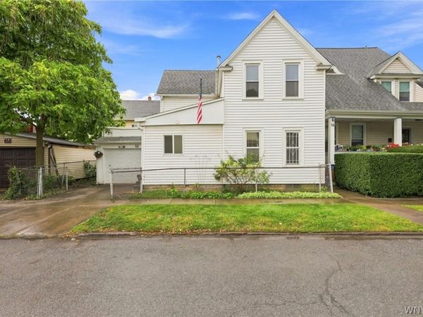 12 Baynes Street , Buffalo, NY 14213