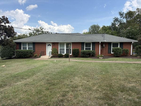 716 N Graycroft Ave , Madison, TN 37115