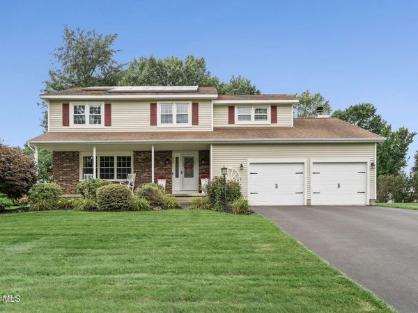 313 Debbie Drive, Rotterdam, NY 12306