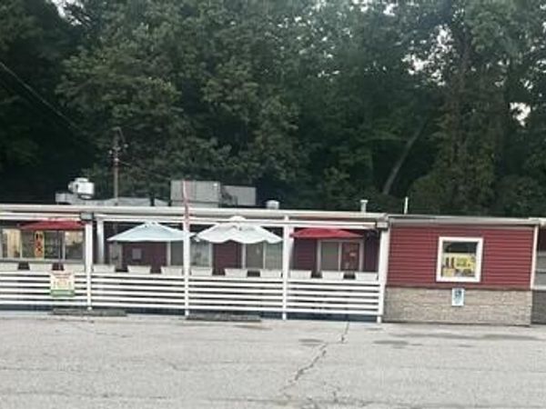 11114 Gun Lake Road, Middleville, MI 49333
