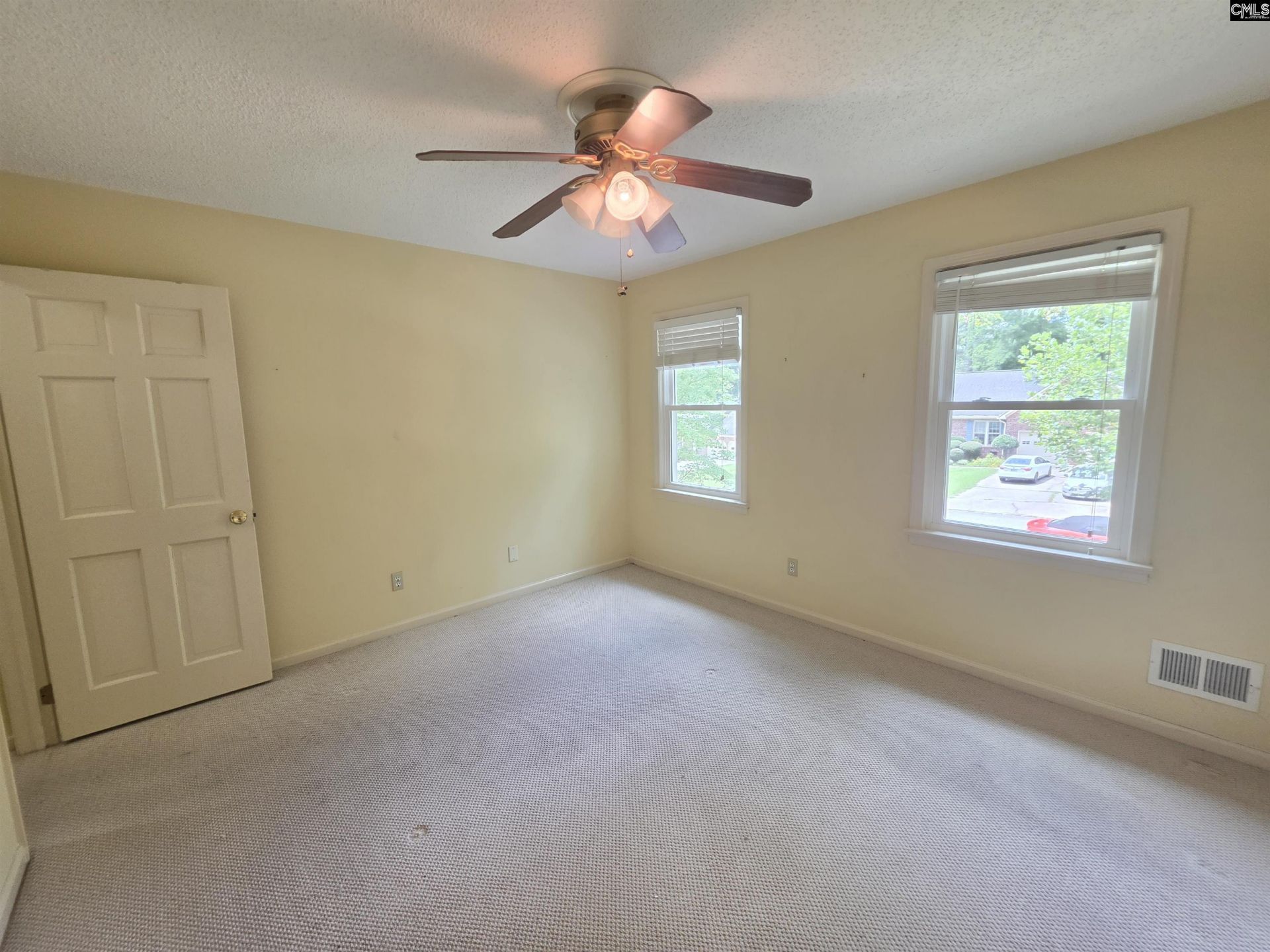 211 Quill Court Photo 16