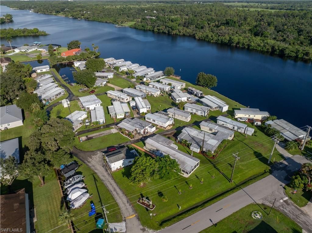 2012 S Olga Dr, Unit 28, Fort Myers, FL 33905 Photo