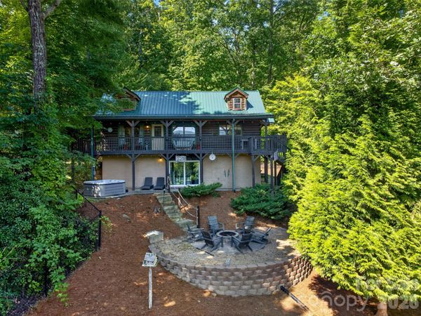 898 Morgan Hill Road , Black Mountain, NC 28711