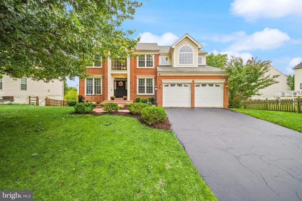 749 Vermillion Drive Ne, Leesburg, VA 20176 Main Photo