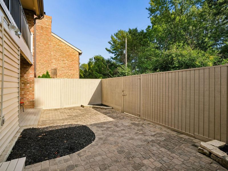 1689 Moravian Street, Unit 89, Columbus, OH 43220 Photo 22