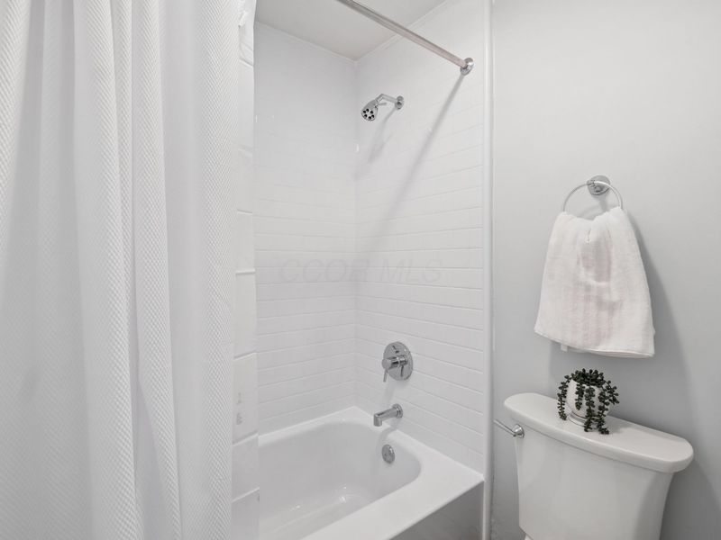 1689 Moravian Street, Unit 89, Columbus, OH 43220 Photo 29