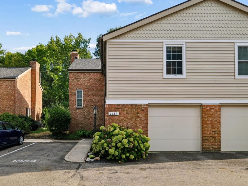 1689 Moravian Street, Unit 89, Columbus, OH 43220 Photo 4