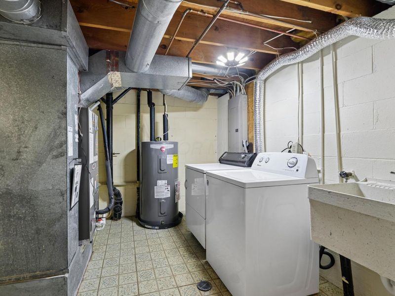 1689 Moravian Street, Unit 89, Columbus, OH 43220 Photo 44