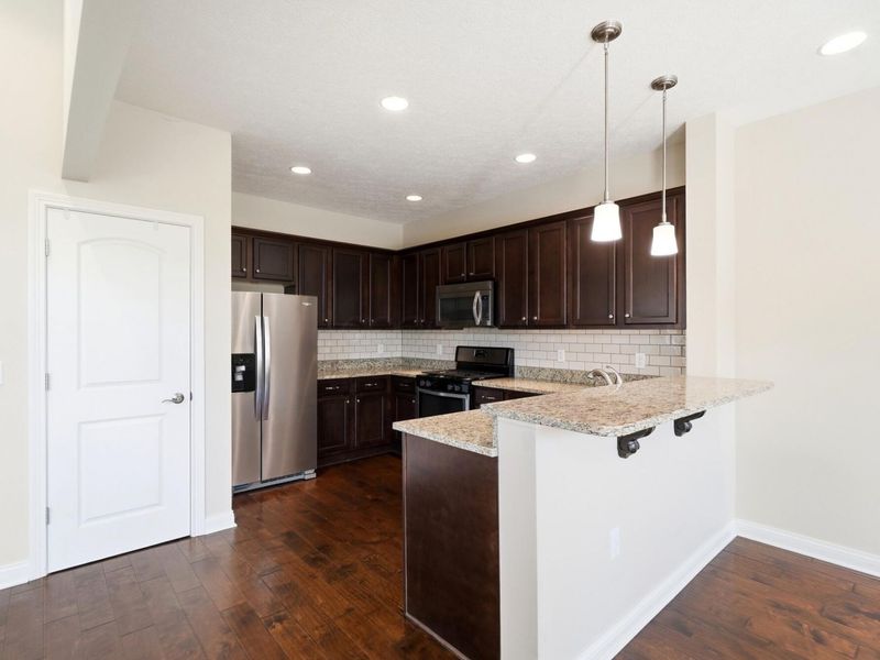 5098 Bayonne Lane, Columbus, OH 43221 Photo 3
