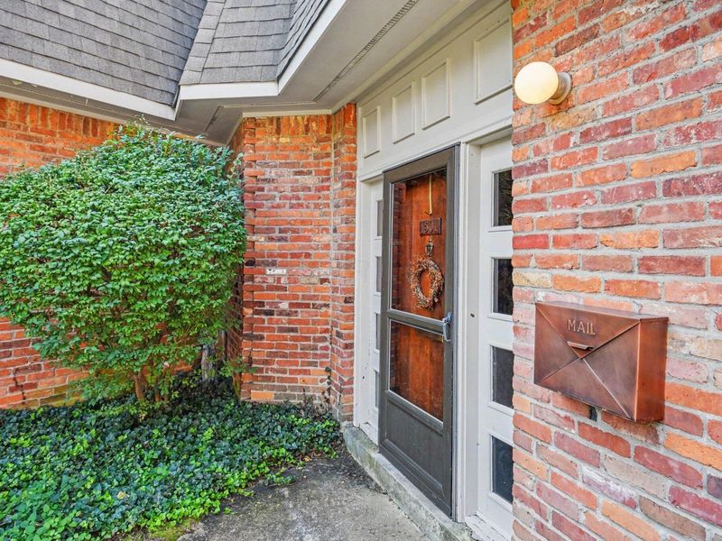 1501 Lafayette Drive, Unit 1501, Columbus, OH 43220 Photo 23