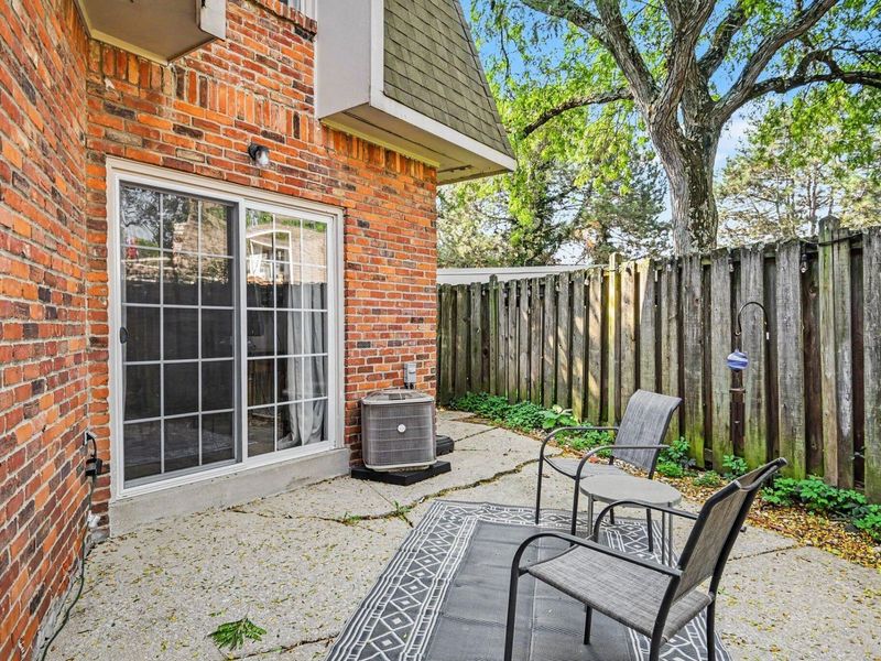 1501 Lafayette Drive, Unit 1501, Columbus, OH 43220 Photo 25