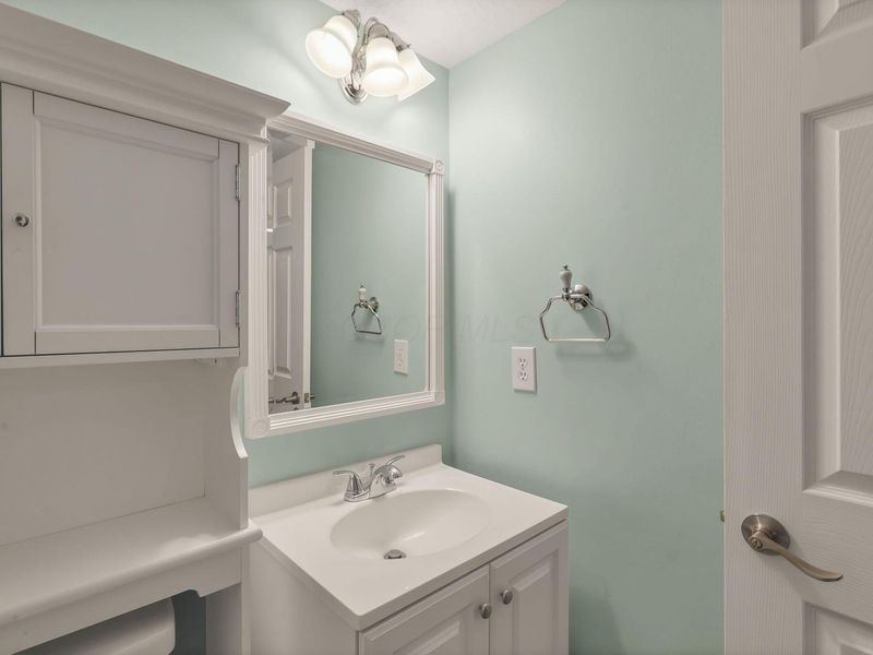 7264 Kirkdale Drive, Unit 28B, Blacklick, OH 43004 Photo 24