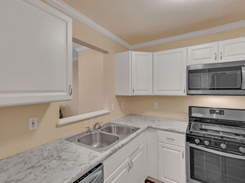 7264 Kirkdale Drive, Unit 28B, Blacklick, OH 43004 Photo 9