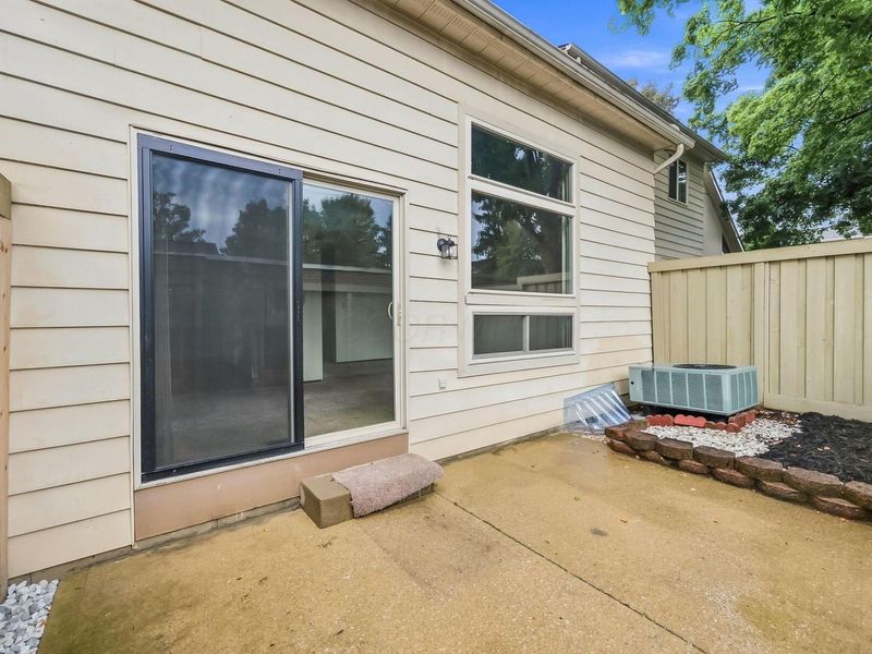 1314 Coronado Boulevard W, Unit 11-3, Reynoldsburg, OH 43068 Photo 3