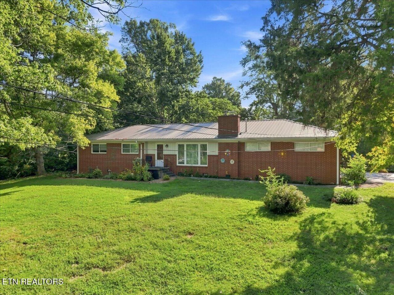 109 Dartmouth Circle, Oak Ridge, TN 37830 Main Photo