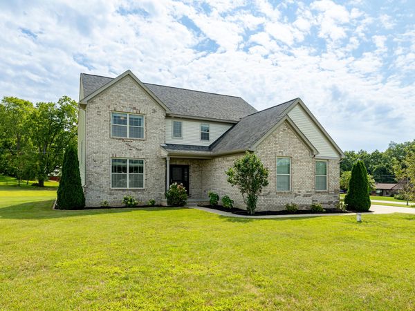 672 Meadow Hill Road, Saline, MI 48176