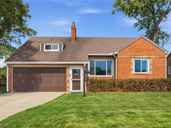 19110 Rockcliff Drive , Rocky River, OH 44116