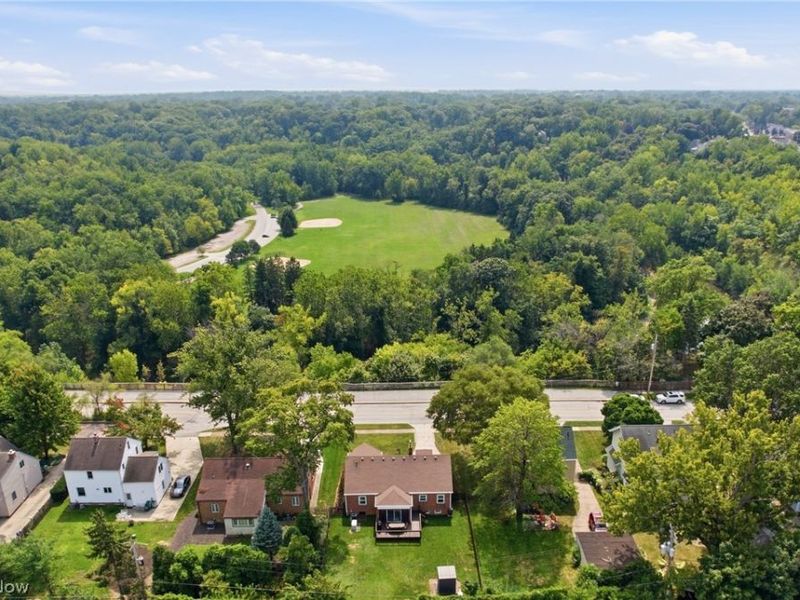 19110 Rockcliff Drive, Rocky River, OH 44116 Photo 3