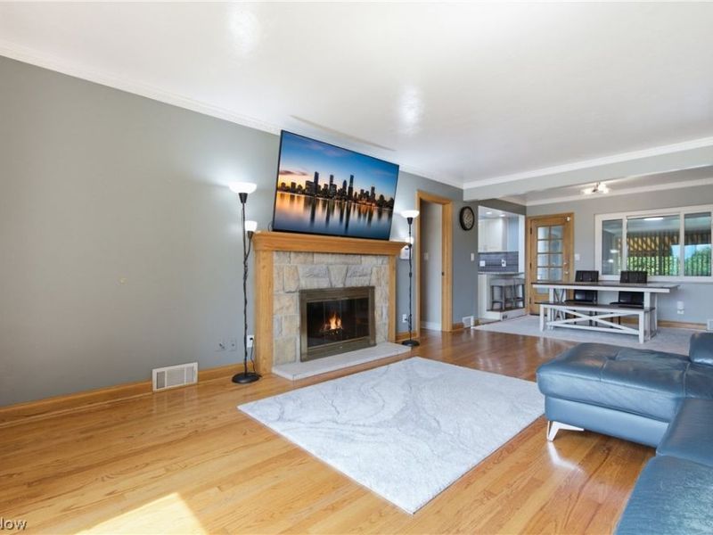 19110 Rockcliff Drive, Rocky River, OH 44116 Photo 5