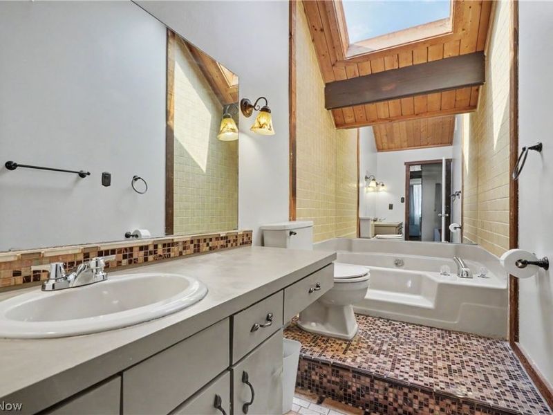 1605 Treetop Trail, Unit A, Akron, OH 44313 Photo 19