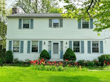 51 Sudbury Lane , Buffalo, NY 14221