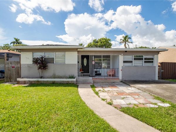 2530 Rodman , Hollywood, FL 33020