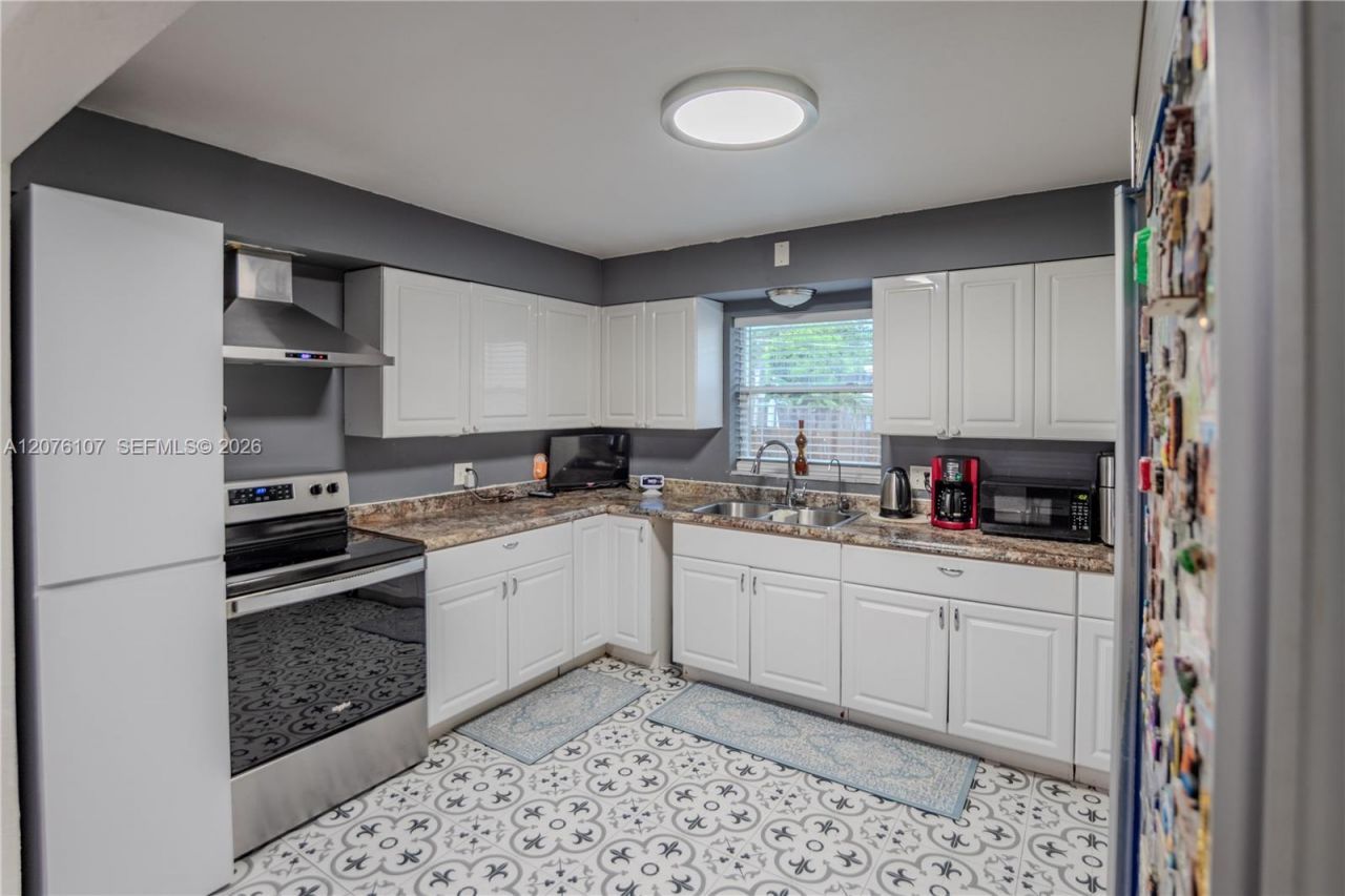 2530 Rodman, Hollywood, FL 33020 Photo