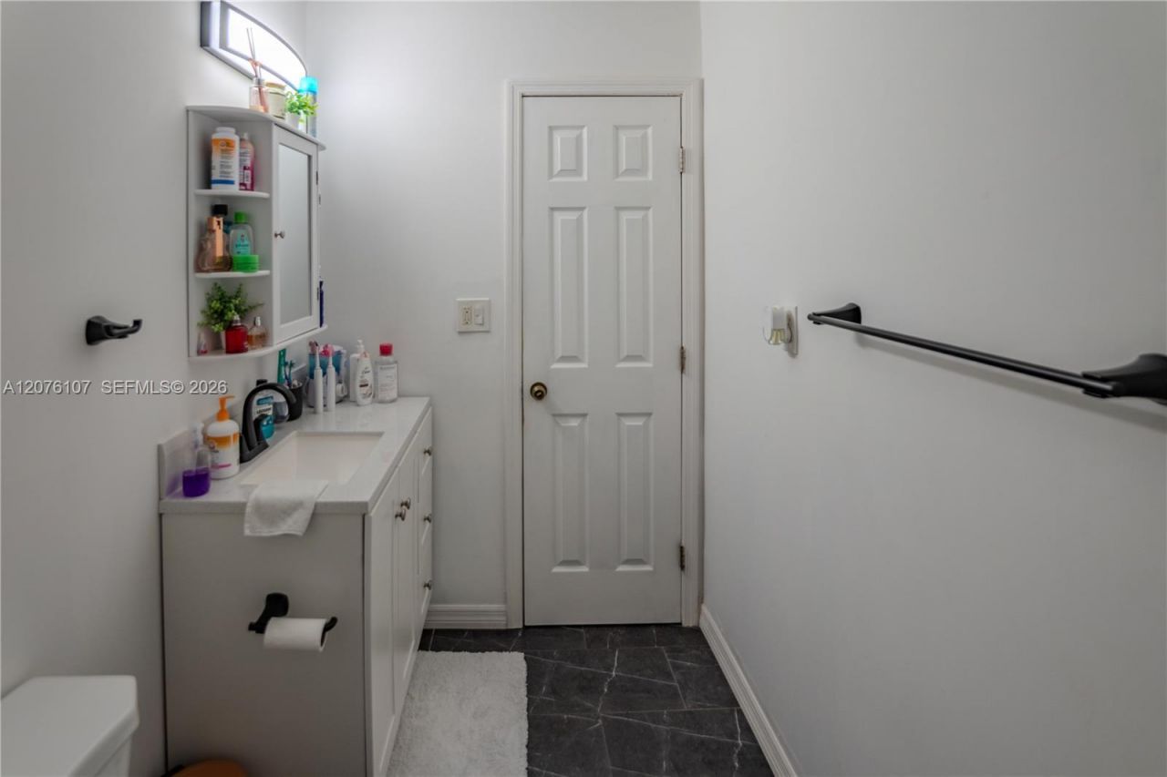 2530 Rodman, Hollywood, FL 33020 Photo