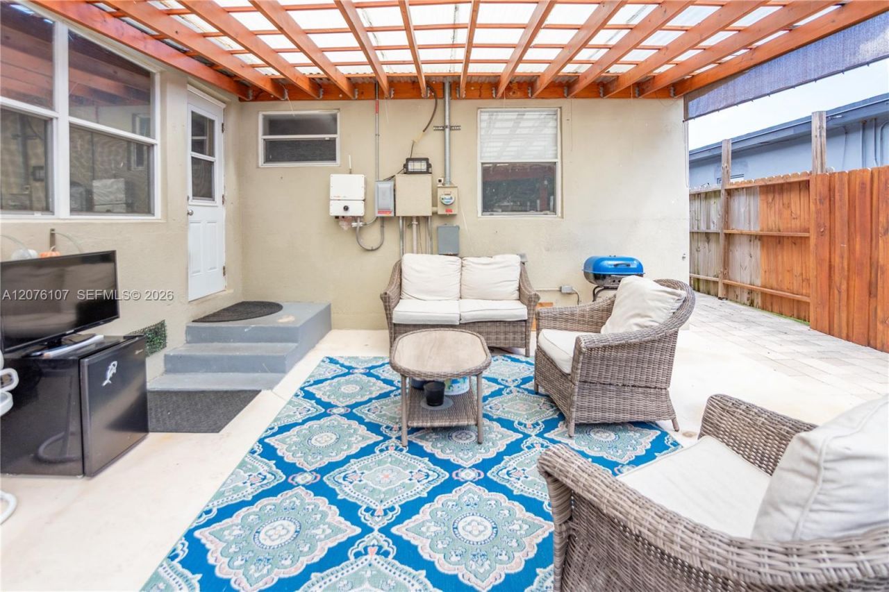 2530 Rodman, Hollywood, FL 33020 Photo