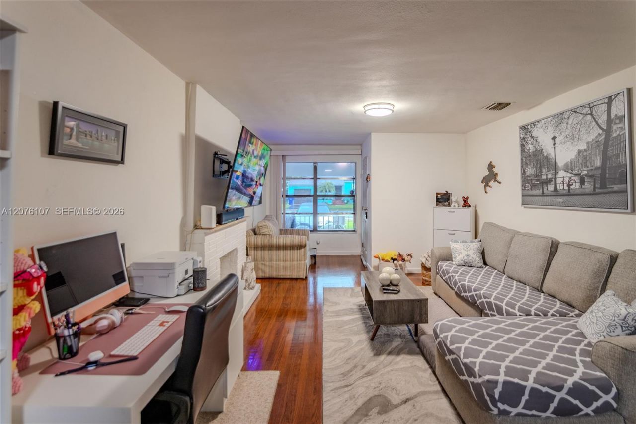 2530 Rodman, Hollywood, FL 33020 Photo