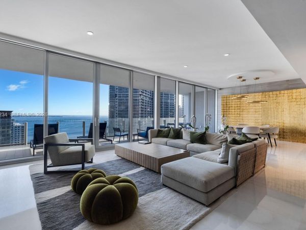 300 Biscayne Blvd Way , Unit 3302, Miami, FL 33131