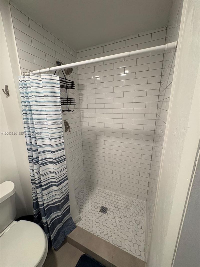 8010 SW 99th Ave, Unit n/a, Miami, FL 33173 Photo