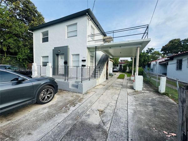 850 SW 5th St, Unit 2, Miami, FL 33130