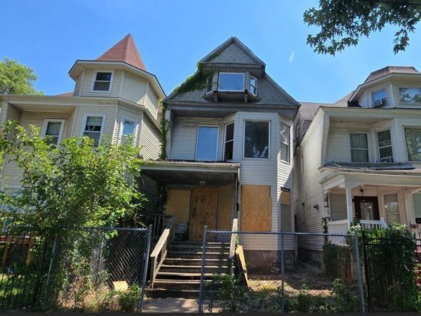 7300 S Peoria Street , Chicago, IL 60621