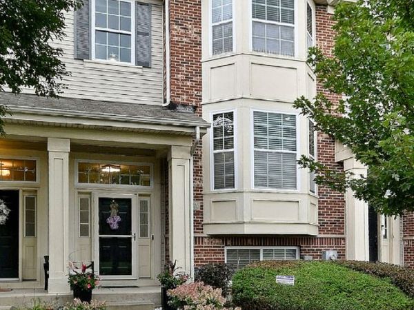 6515 Lilac Boulevard , Hanover Park, IL 60133