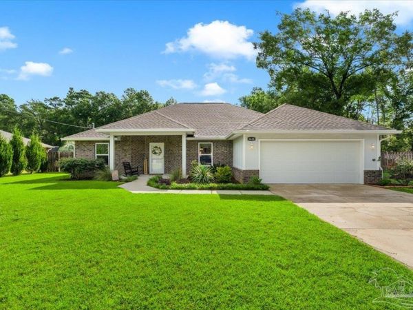6626 Fernwood Dr, Milton, FL 32570
